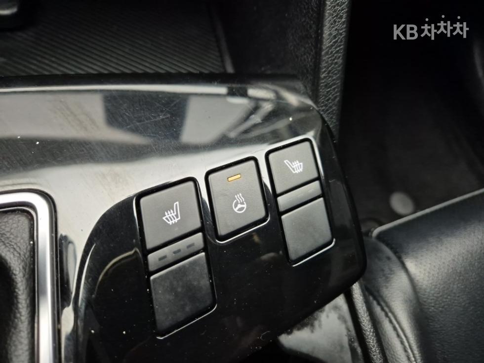 2022 - kia sportage
