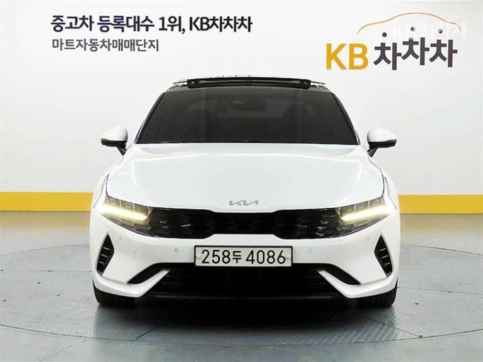 2022 kia k5