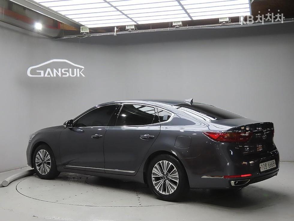 2018 - kia k7