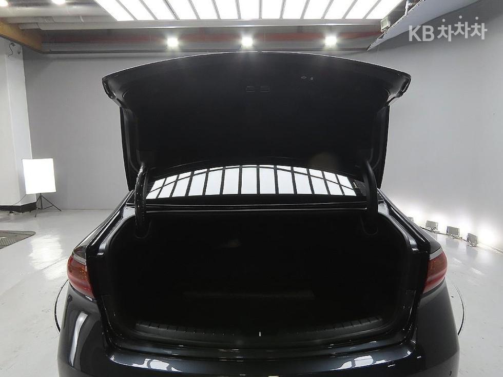 2018 - kia k7
