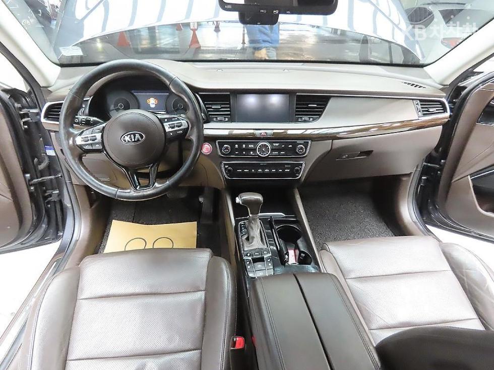 2018 - kia k7