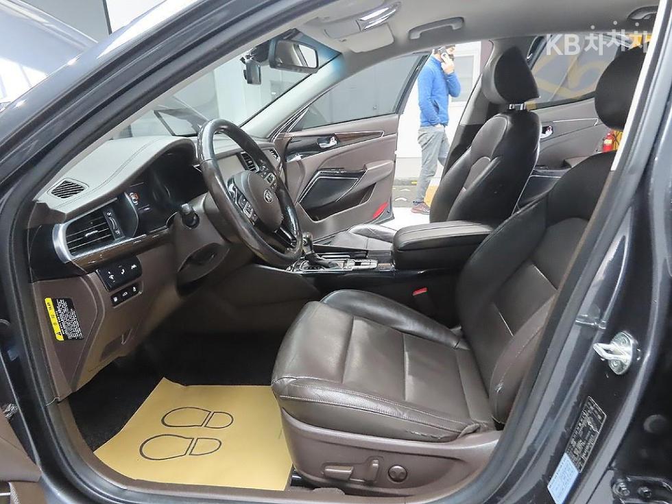 2018 - kia k7