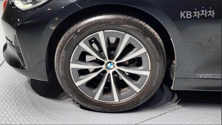 BMW 3 Series G20 320i Base Type 6