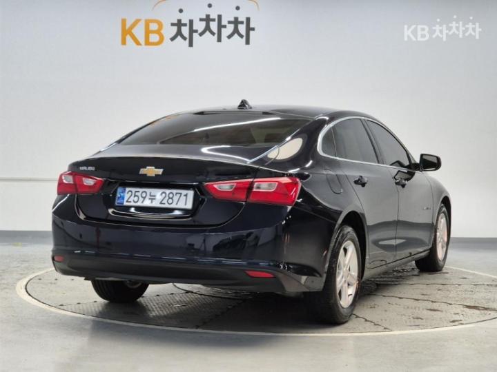 Chevrolet Malibu 1.3 Turbo LS 4