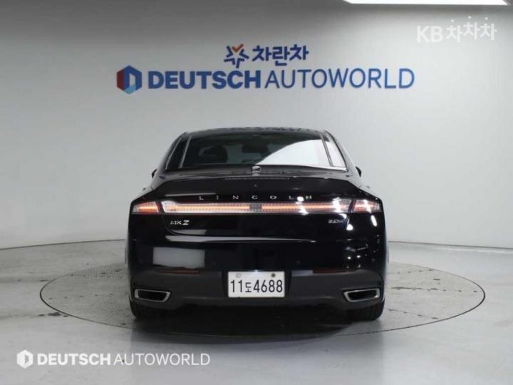 Lincoln MKZ New 2.0 Hybrid CVT Moonroof 5