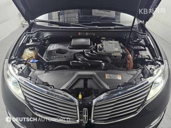 Lincoln MKZ New 2.0 Hybrid CVT Moonroof 7