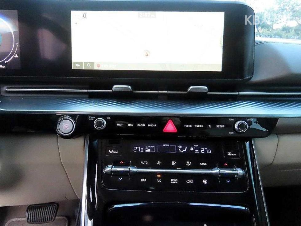 2022 - kia carnival