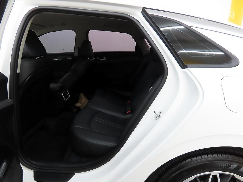 2021 - kia k5