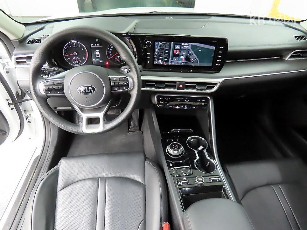 2021 - kia k5