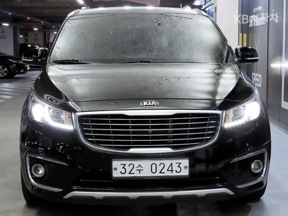 2017 - kia carnival