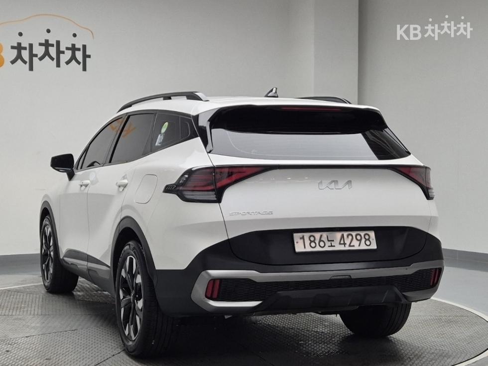 2023 - kia sportage