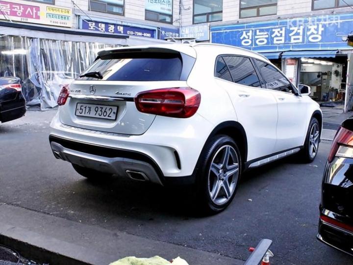 Mercedes-Benz GLA-Class X156 GLA250 4 Matic 5