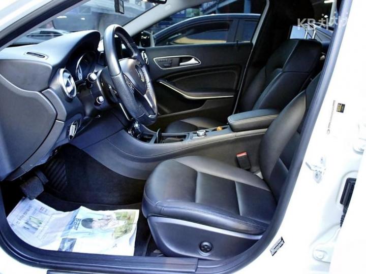 Mercedes-Benz GLA-Class X156 GLA250 4 Matic 6