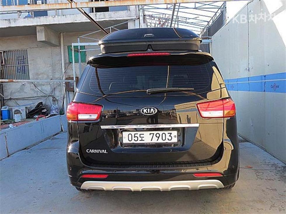 2017 - kia carnival