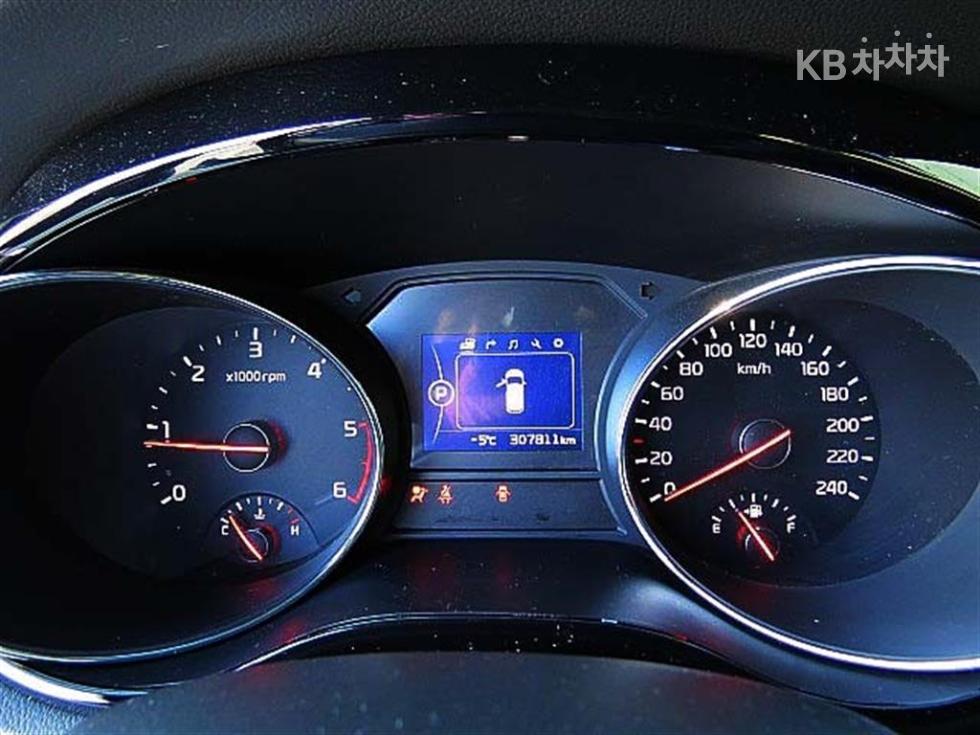 2017 - kia carnival
