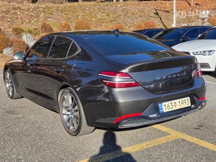 Genesis G70 2.0T Standard 6