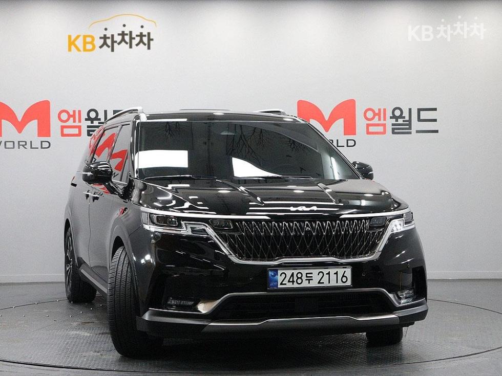 2023 - kia carnival