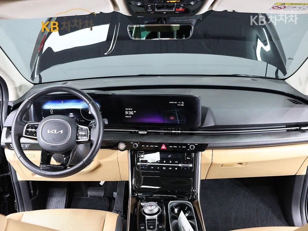 2023 - kia carnival