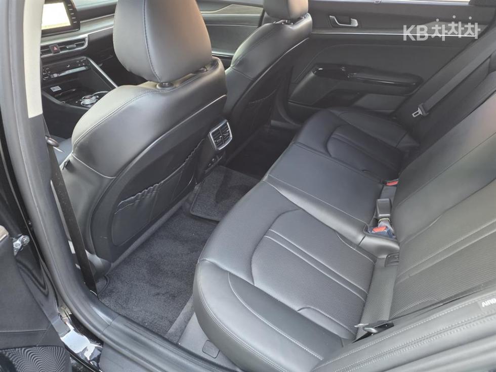 2023 - kia k5
