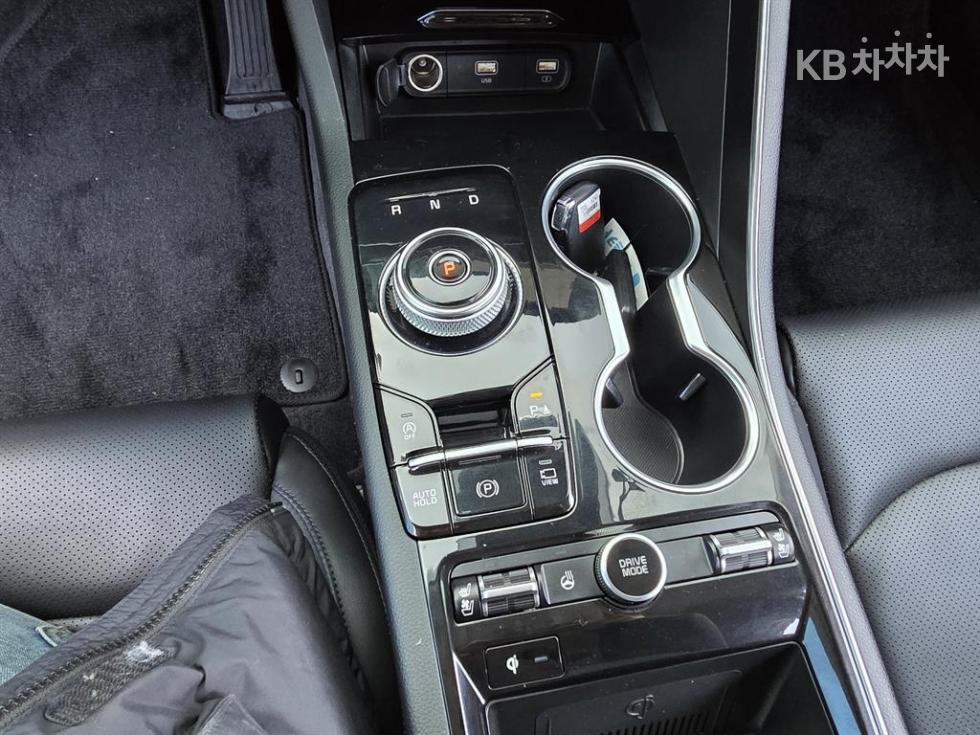 2023 - kia k5