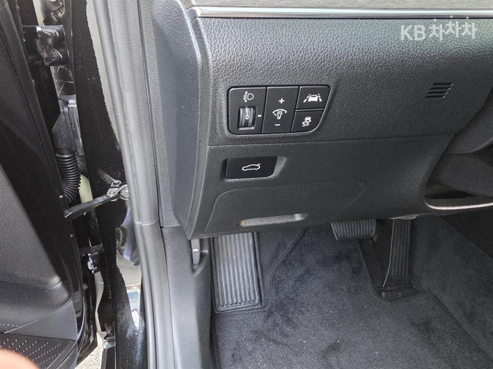 2023 - kia k5