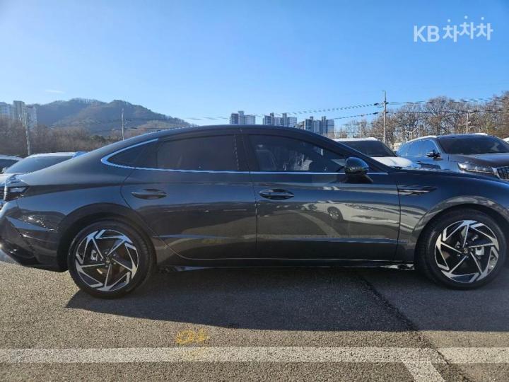 Hyundai Sonata The Edge DN8 1.6 Turbo Exclusive 5