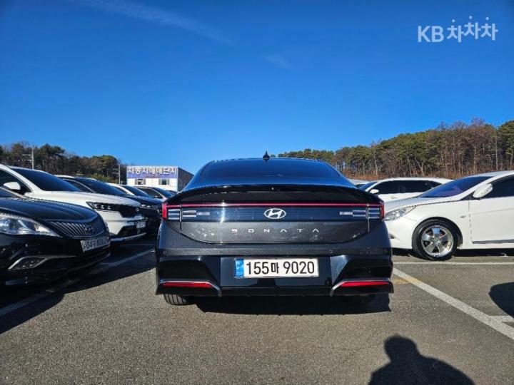 Hyundai Sonata The Edge DN8 1.6 Turbo Exclusive 3