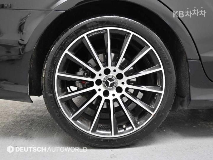 Mercedes-Benz CLS-Class W218 CLS250d 4 Matic AMG Line W218 6