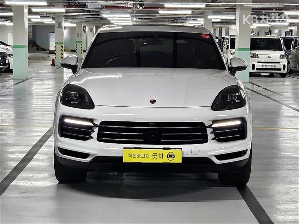 2023 Porsche (9Y0) photo