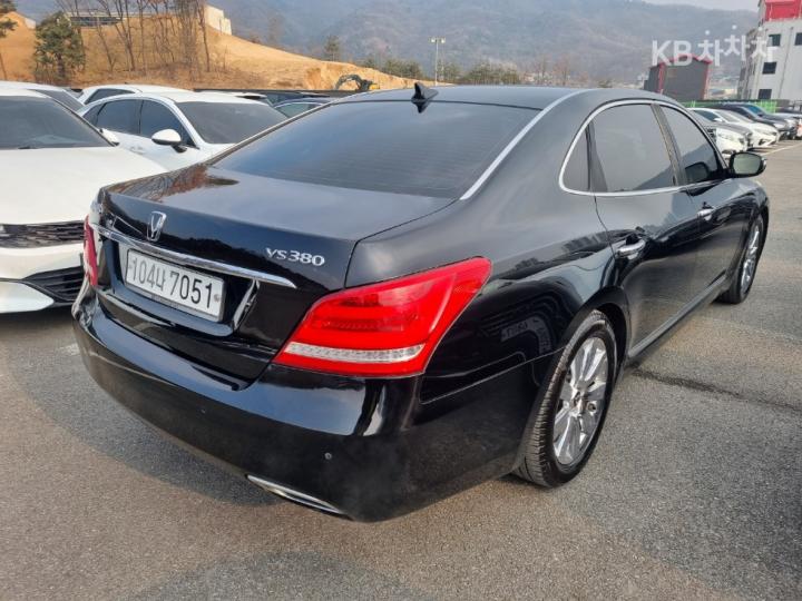 Hyundai Equus New VS380 Luxury 5