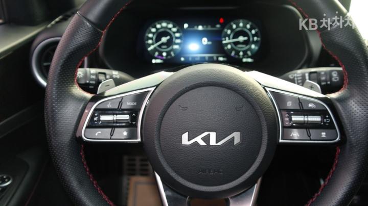 Kia K3 GT BD 1.6 T-GDi 5 Duo Signature 10