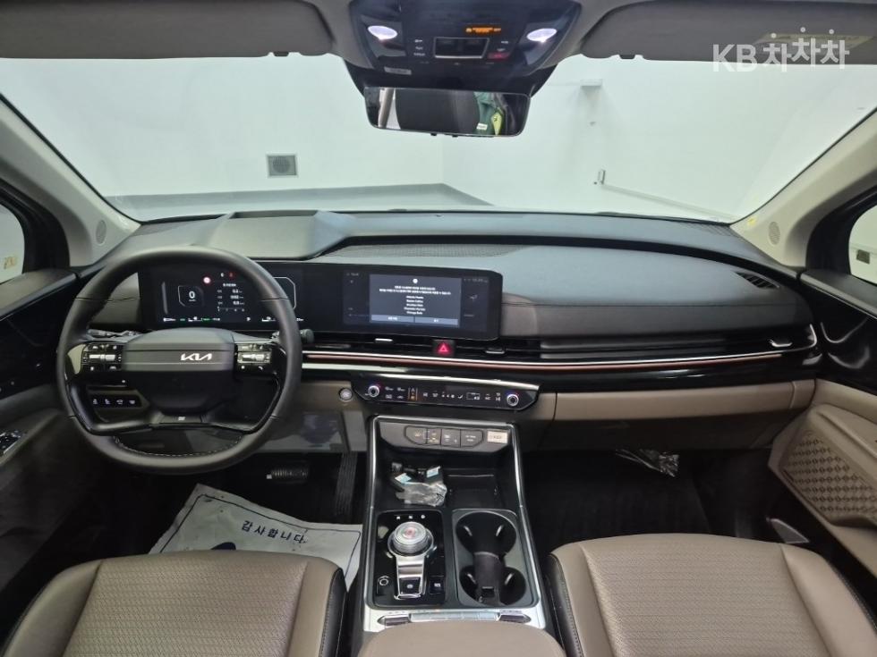 2025 - kia carnival