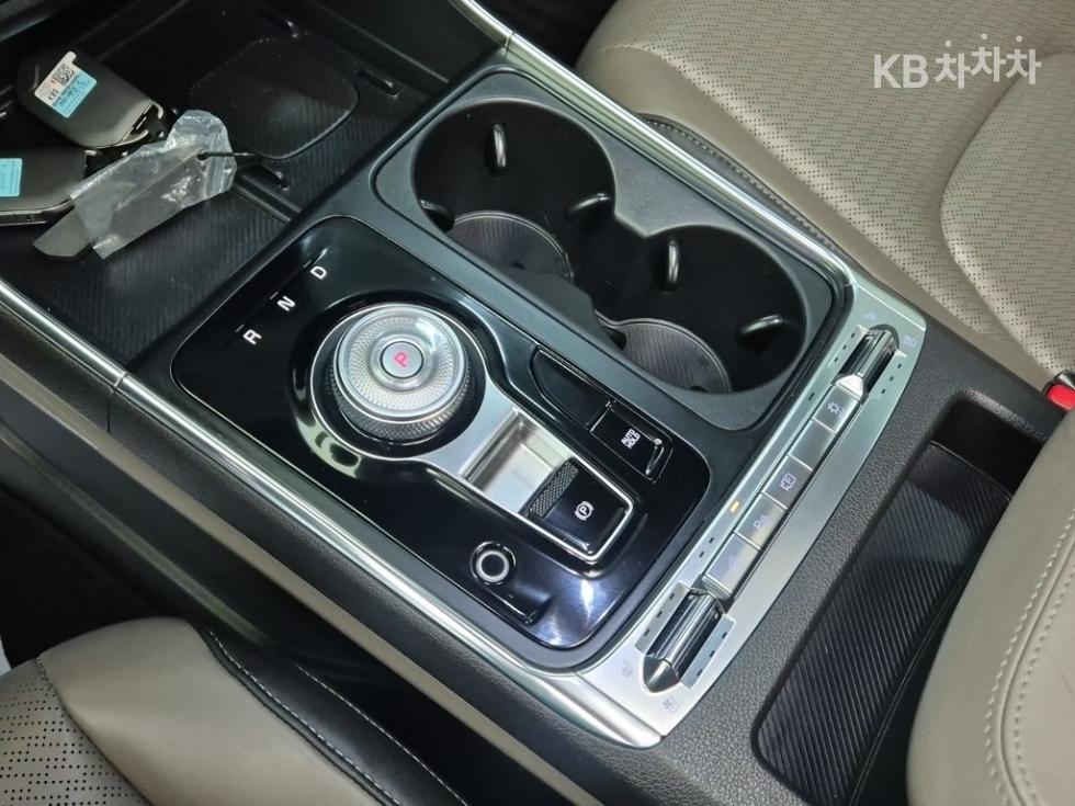 2025 - kia carnival