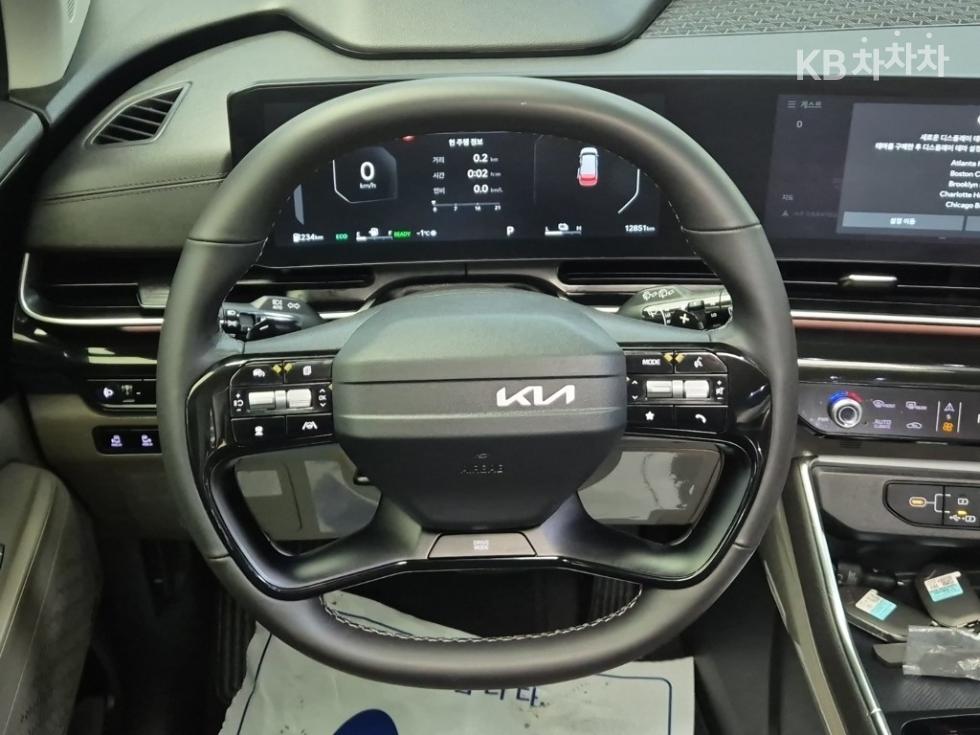 2025 - kia carnival