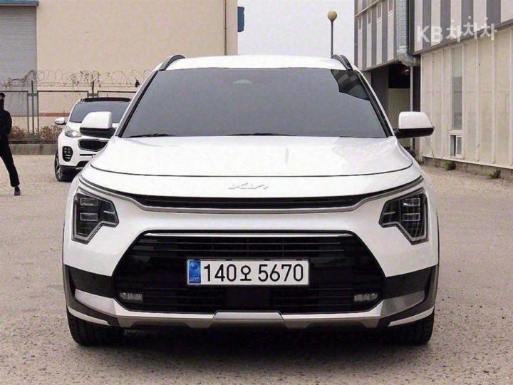 Kia Niro The 1.6 HEV Signature 2
