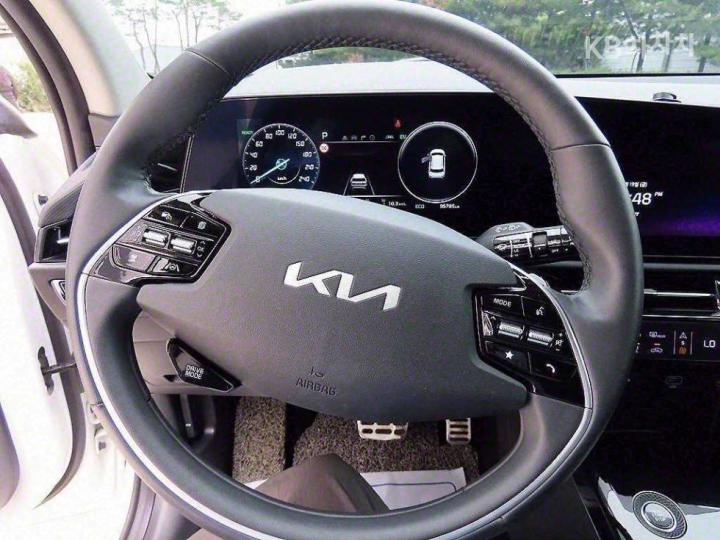 Kia Niro The 1.6 HEV Signature 9