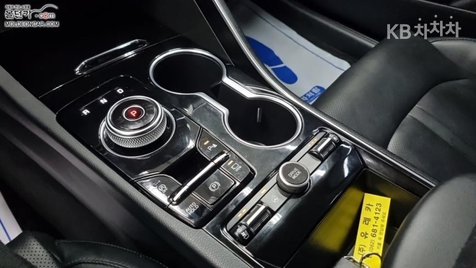 2020 - kia k5