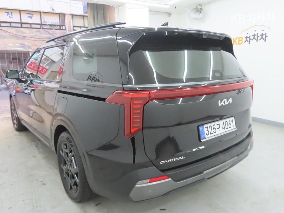 2024 - kia carnival