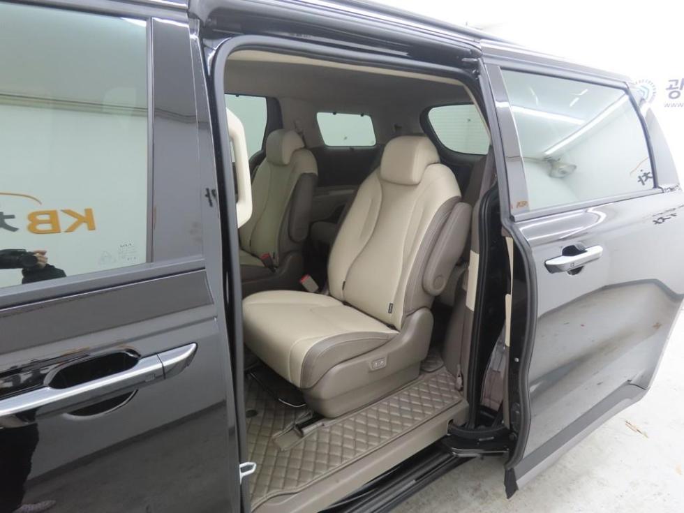 2024 - kia carnival