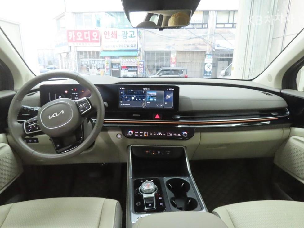 2024 - kia carnival