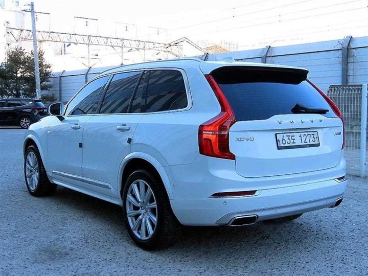 Volvo XC90 D5 Inscription 4