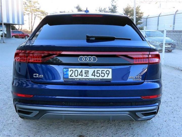 Audi Q8 3.0 45 TDI Quattro Premium 5