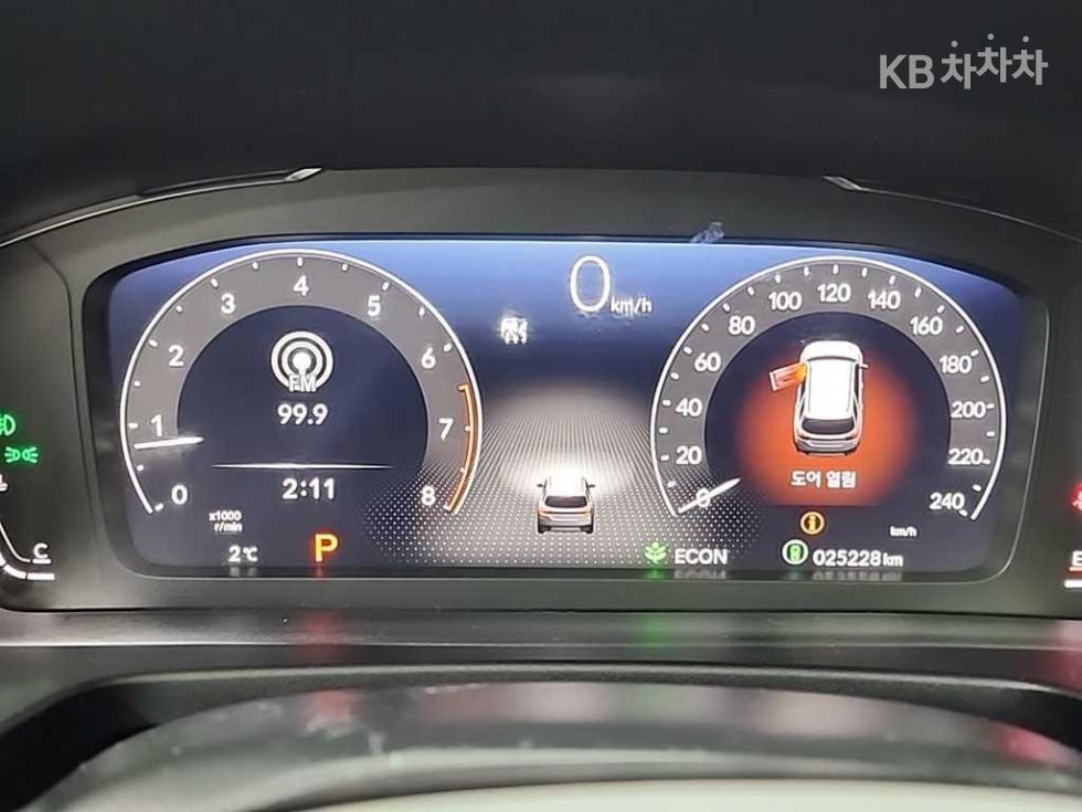 2023 Honda 4 photo