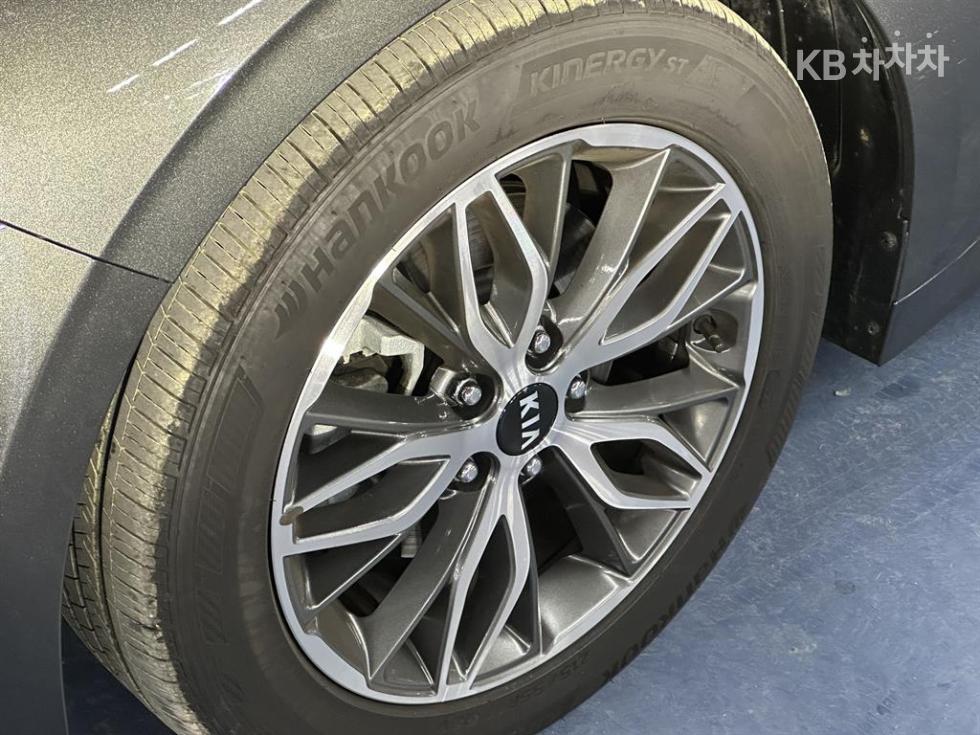 2020 - kia k5