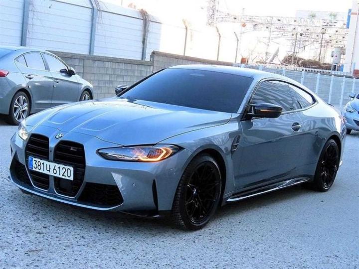 BMW M4 M Series Coupe Competition M xDrive G82 2