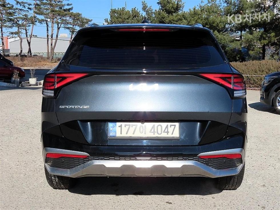 2023 - kia sportage