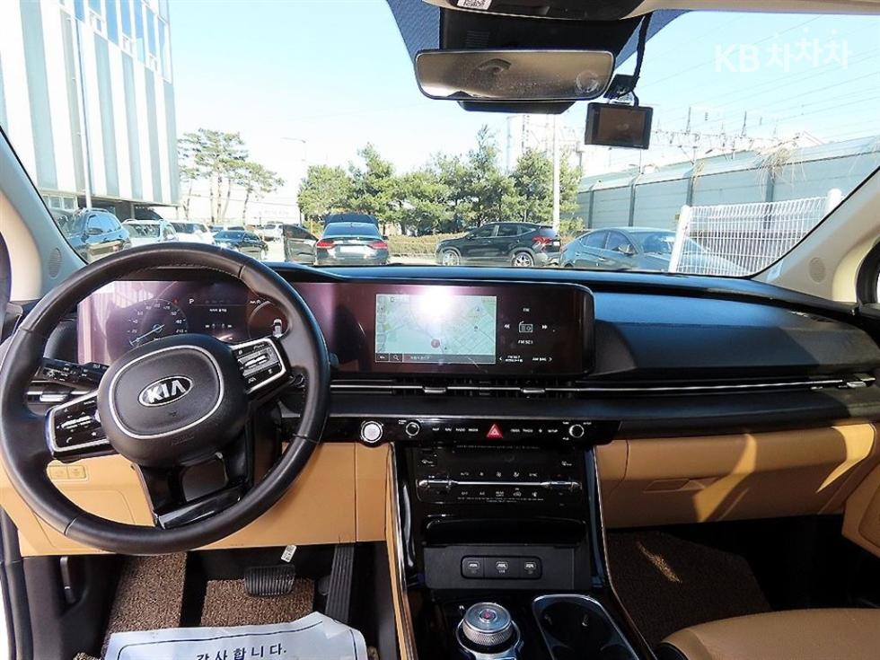 2021 - kia carnival