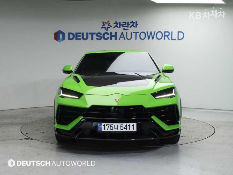Lamborghini Urus — miniaturë 3
