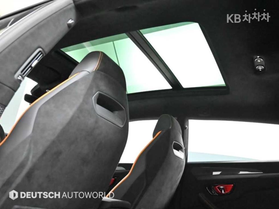 Lamborghini Urus — miniaturë 19