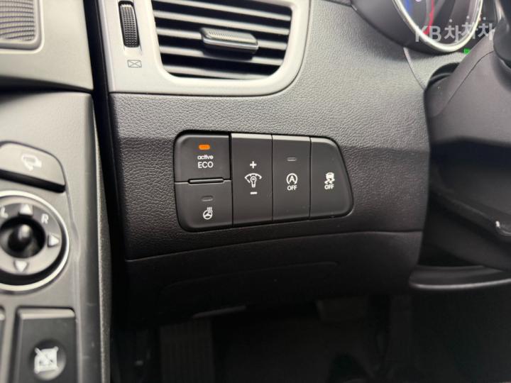 Hyundai Avante 1.6 VGT Modern Base Type 8